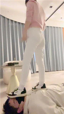 图片[2]_【川野尤娜】运动鞋全体重踩踏/叼白袜提档/耳光_HD绳艺资源