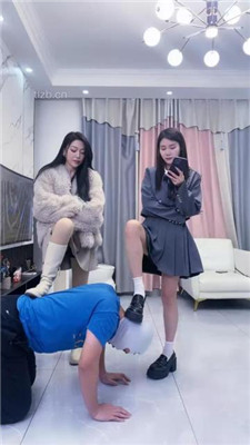 【麋鹿银儿】双S-脏鞋踩虐/骑马转胯/腿绞窒息_HD绳艺资源