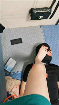 图片[18]_【木子大大】品尝主人的肉丝jio/囚禁狗笼/腿绞踩踏_HD绳艺资源