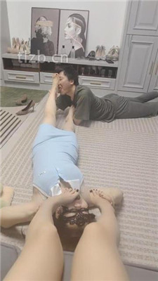 图片[19]_【丫丫】情侣奴-奴下奴-原味美腿发骚狂舔【双视角版】_HD绳艺资源