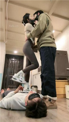 图片[14]_【菜小心】情侣主狗笼圈养虐绿帽/艺术吃byt_HD绳艺资源