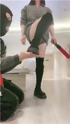 图片[8]_【颜值S】给狗子立规矩–耳光/训练/踢踹口水_HD绳艺资源