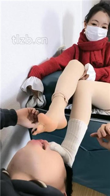 图片[11]_【幽魅】白袜气味控制/踩踏人形桥_HD绳艺资源