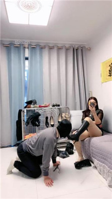 图片[14]_【伊兮夫妻】暴踢/耳光/鞋底抽耳光/磕头谢恩/关狗笼_HD绳艺资源