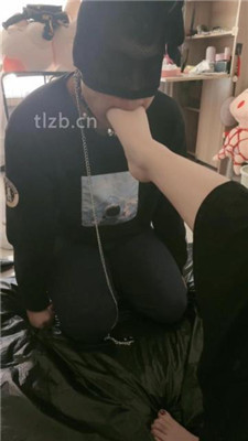 图片[4]_【暴荔姐姐】训练/跪舔长靴/闻超臭白丝恋足舔_HD绳艺资源