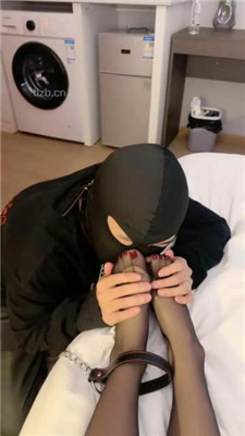 图片[8]_【然然情侣S】高跟踩狗爪/骑马/下跪恋足舔_HD绳艺资源