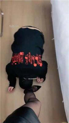 图片[14]_【然然情侣S】高跟踩狗爪/骑马/下跪恋足舔_HD绳艺资源