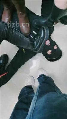 图片[14]_【文文文】多S群调-脏鞋踩踏艺术舔干净【三视角版】_HD绳艺资源