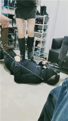 图片[16]_【文文文】多S群调-脏鞋踩踏艺术舔干净【三视角版】_HD绳艺资源