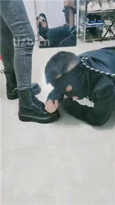 图片[19]_【文文文】多S群调-脏鞋踩踏艺术舔干净【三视角版】_HD绳艺资源