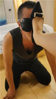 图片[6]_【情侣念主】跪舔平底鞋原味jio/灌圣水/衣架抽_HD绳艺资源