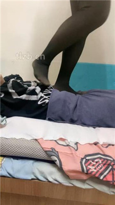 图片[3]_【鬼魅娜主】黑丝脚全体重踩踏_HD绳艺资源