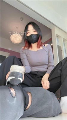 图片[12]_【朱砂痣】骑马/喝圣水/全体重踩踏/艺术闻鞋/白袜脚插嘴/恋足舔_HD绳艺资源