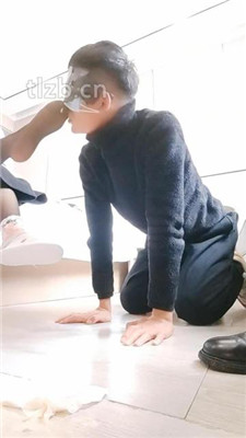 图片[9]_【草莓诺伊】棉袜黑丝脚闻舔/耳光/人肉坐垫_HD绳艺资源