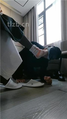 图片[10]_【草莓诺伊】棉袜黑丝脚闻舔/耳光/人肉坐垫_HD绳艺资源