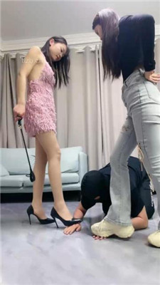 图片[9]_【cc.s】双S-呕吐物-转胯/拍子虐打/艺术舔脏鞋底/丝袜棉袜辱_HD绳艺资源