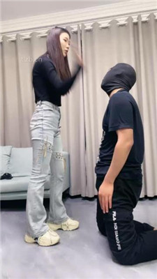 图片[11]_【cc.s】双S-呕吐物-转胯/拍子虐打/艺术舔脏鞋底/丝袜棉袜辱_HD绳艺资源