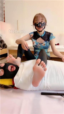 图片[2]_【苒溪】裸足美腿踩脚垫_HD绳艺资源