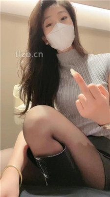 图片[2]_【禾未】模特S-长靴黑丝美腿踩地毯_HD绳艺资源