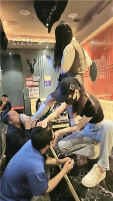 图片[6]_【美娜格格】圈内聚会多S多奴群调群虐【四视角版】_HD绳艺资源