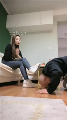 图片[5]_【魅儿】舔脏鞋底棉袜/裸足插嘴/磕头求圣水_HD绳艺资源