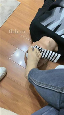 图片[14]_【魅儿】舔脏鞋底棉袜/裸足插嘴/磕头求圣水_HD绳艺资源