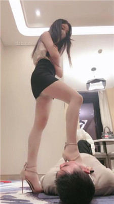 图片[10]_【月影儿】高跟艺术踩狗舌/踩踏_HD绳艺资源