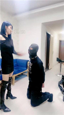 图片[6]_【兔兔大人】高难度挑战场-踩狗头磕头/提档/训练/闻白袜/舔脏鞋底/跺踩_HD绳艺资源