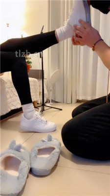 图片[15]_【苒溪】清理脏长靴踩踏虐乳/闻白袜鞋窝_HD绳艺资源