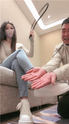 图片[13]_【月影儿】重度训练/运动鞋踩踏踢踹/胯下辱_HD绳艺资源