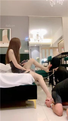 图片[3]_【小软】虐双奴-高跟踩狗爪/狗链拴狗/转胯踩踏_HD绳艺资源