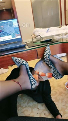 图片[7]_【诗恩大大】桌底视角-下贱员工黑丝高跟喂食_HD绳艺资源