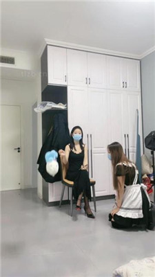 图片[2]_【小雅老师】女仆母畜-当脚垫/狗爬/羞辱喂食【双视角版】_HD绳艺资源