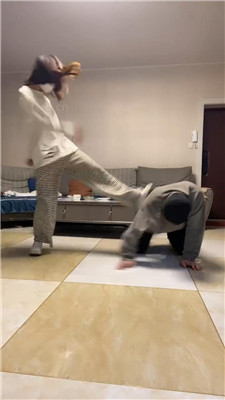 图片[3]_【精神小妹】3S学生主-高难度挑战踢踹发泄专场_HD绳艺资源