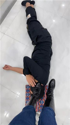 图片[7]_【辣姐】长靴踩踏/下跪伺候/清理泥巴鞋底_HD绳艺资源