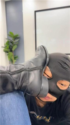 图片[18]_【辣姐】长靴踩踏/下跪伺候/清理泥巴鞋底_HD绳艺资源