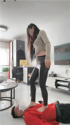 图片[6]_【三娘】高难度挑战耳光/脚趾掐喉窒息/钢管打/重度踩踏_HD绳艺资源