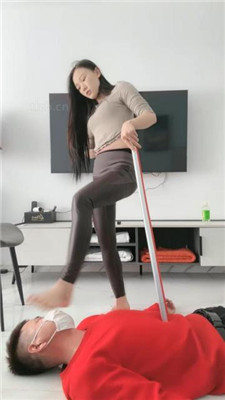 图片[17]_【三娘】高难度挑战耳光/脚趾掐喉窒息/钢管打/重度踩踏_HD绳艺资源