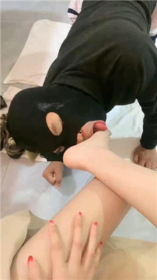图片[16]_【LL77】跪舔脏短靴/黑丝脚捂脸/袋子套头窒息_HD绳艺资源