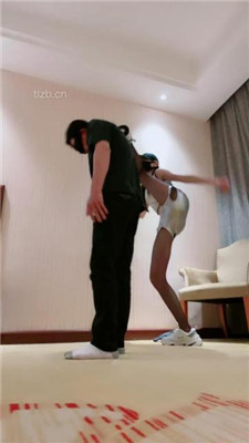 图片[12]_【美娜格格】超大力掐肉/重度踢踹刑虐/清理脏鞋底_HD绳艺资源