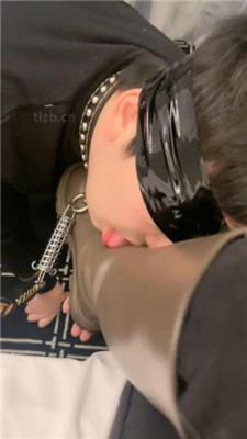 图片[2]_【戚戚情侣主】绿帽老公爆吸男主白袜/耳光/舔脚_HD绳艺资源