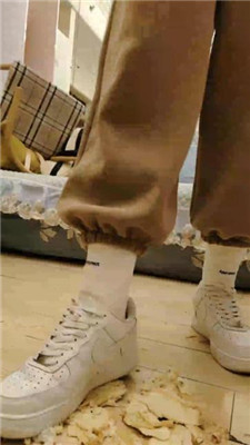 图片[3]_【樱樱】双S-俄罗斯混血S-踩面包-踩狗【四】_HD绳艺资源