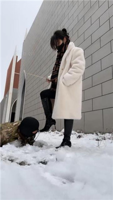图片[4]_【辣姐】冰天雪地虐狗被路人偶遇-翻车_HD绳艺资源