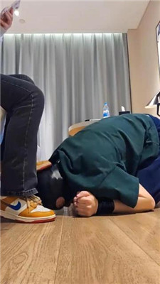 图片[4]_【上头姐妹】粤语艺术训练-素人大学小姐姐调狗_HD绳艺资源