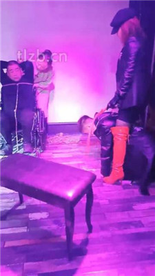 图片[3]_【乐爷】酒吧双主双狗玩绳艺技巧展示主奴游戏_HD绳艺资源