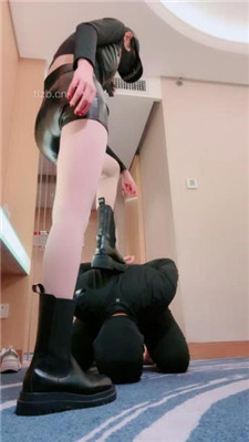 图片[11]_【美娜格格】高难度挑战后的臣服-圣水泡丝袜/短靴肉丝侍奉/揪耳朵_HD绳艺资源