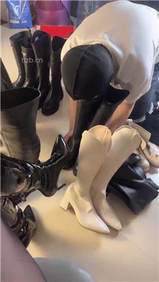 图片[13]_【甜心教主】多双脏长靴用狗舌头清理_HD绳艺资源