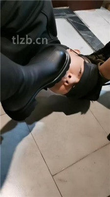 图片[2]_【文文文文】开发双S艺校女神清理脏靴子_HD绳艺资源