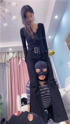 图片[6]_【麋鹿银儿】素人模特S-高难度挑战虐三奴-骑马踩踏/训练/白袜捂脸/提档_HD绳艺资源