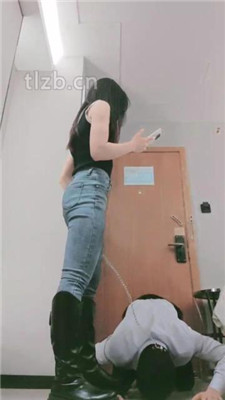 图片[2]_【妮蔻】长靴脚下踩虐/胯下辱/闻臭脚臭脚丫/插嘴_HD绳艺资源